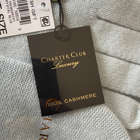 NEW Charter Club Cashmere Hat, Gloves & Scarf Boxed Gift Set Light - Picture 4 of 6